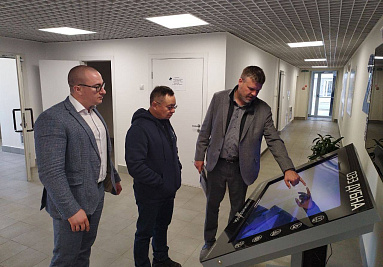 Министр строительства и жилищно-коммунального хозяйства РФ Файзуллин посетил ОЭЗ "Дубна"
